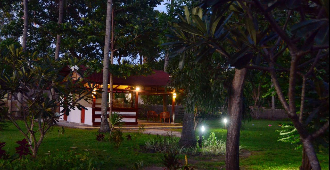 Amigos Bungalows Gili Meno Luaran gambar